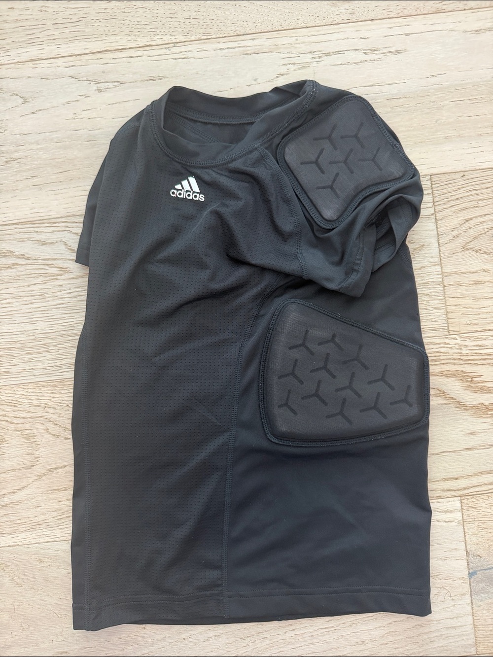 adidas Youth Force Integrated Padded
Football Shirt youth Medium